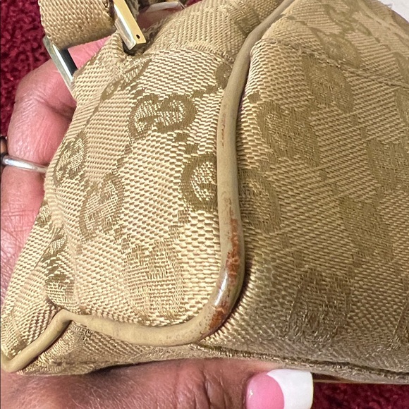 GUCCI authentic VINTAGE MONOGRAM HALF MOON MINI POUCHETTE BAG - Picture 12 of 17